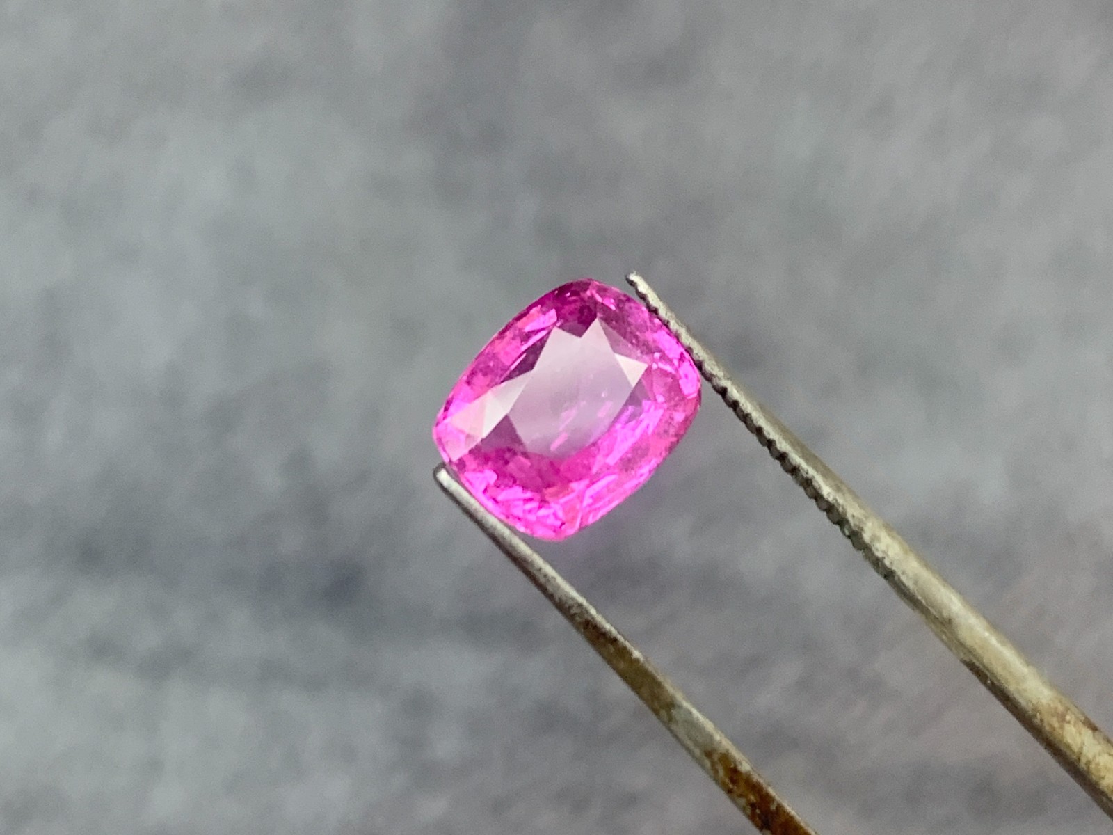 Pink Sapphire for sale in Beruwala